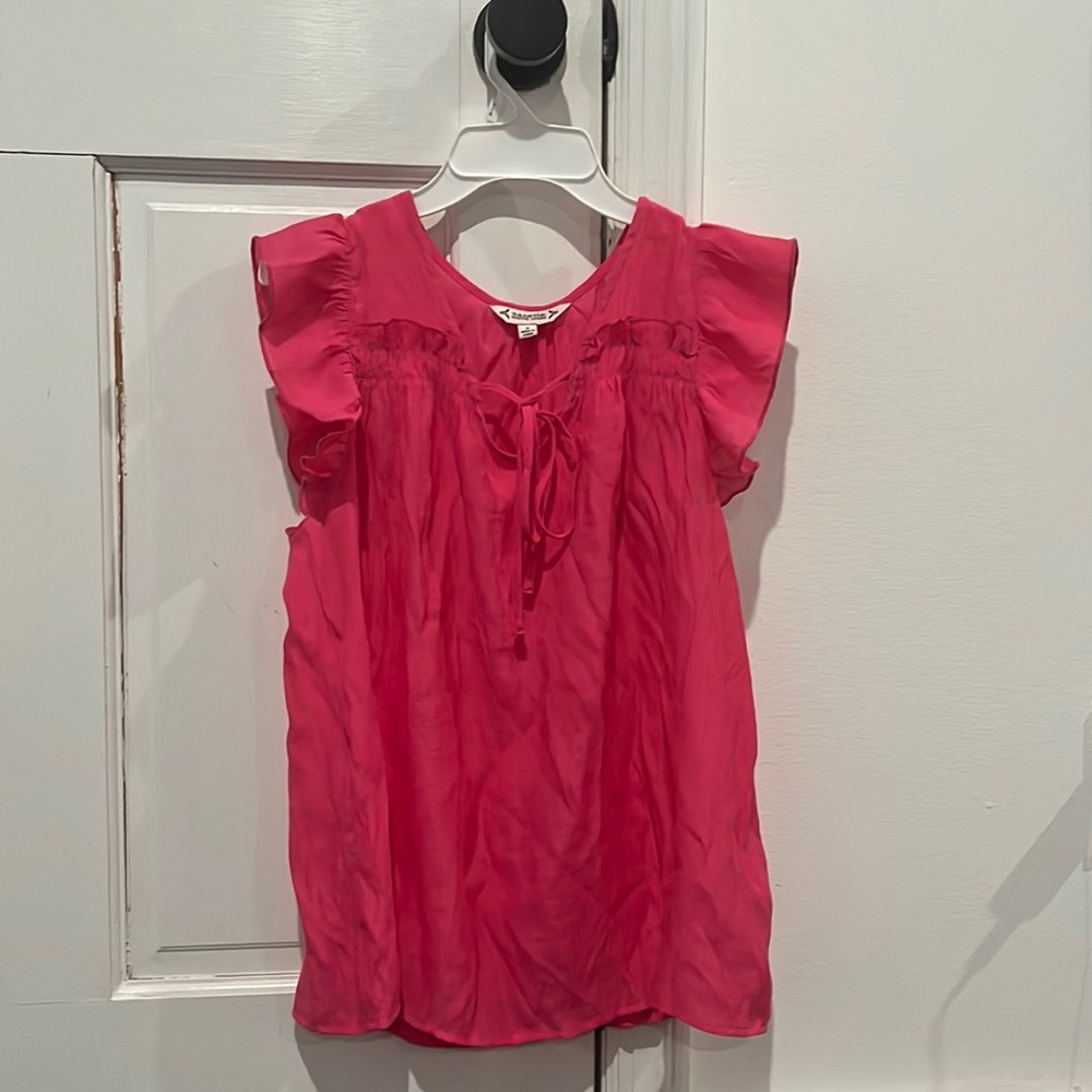 brand: nanette lepore pink, small, flowey top